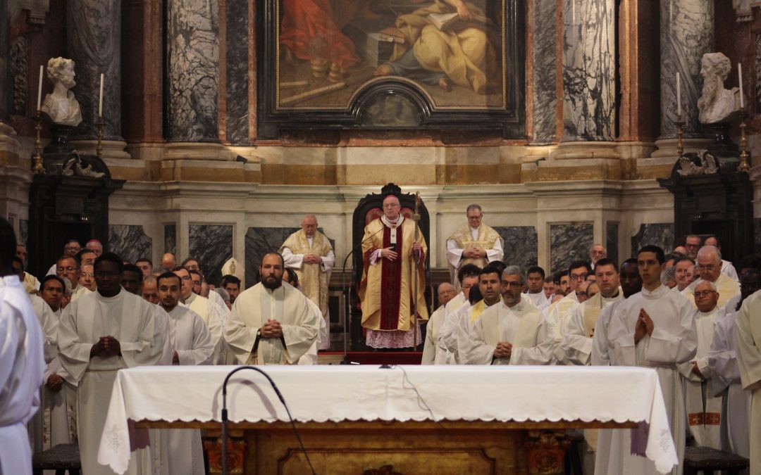 19 de Junho: Arquidiocese de Évora celebra a Missa Crismal na Solenidade do Sacratíssimo Coração de Jesus e na Jornada de Santificação Sacerdotal