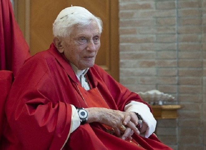 Partiu para a Casa do Pai o Papa emérito Bento XVI