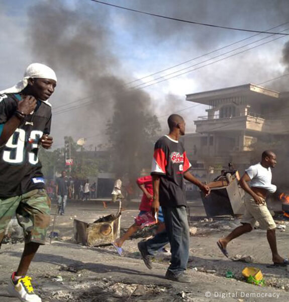 HAITI: Após um ano de violência e caos, bispos apelam aos gangues para calarem as armas