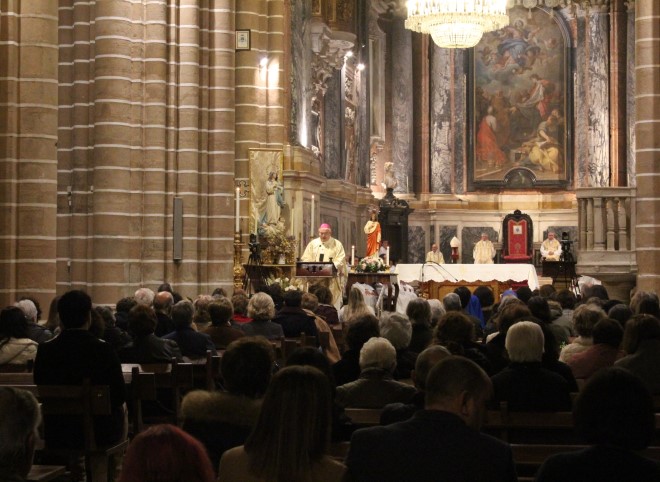 26 de novembro, Domingo de Cristo-Rei: Eucaristia na Catedral de Évora (Com Homilia, Fotos e Vídeo)