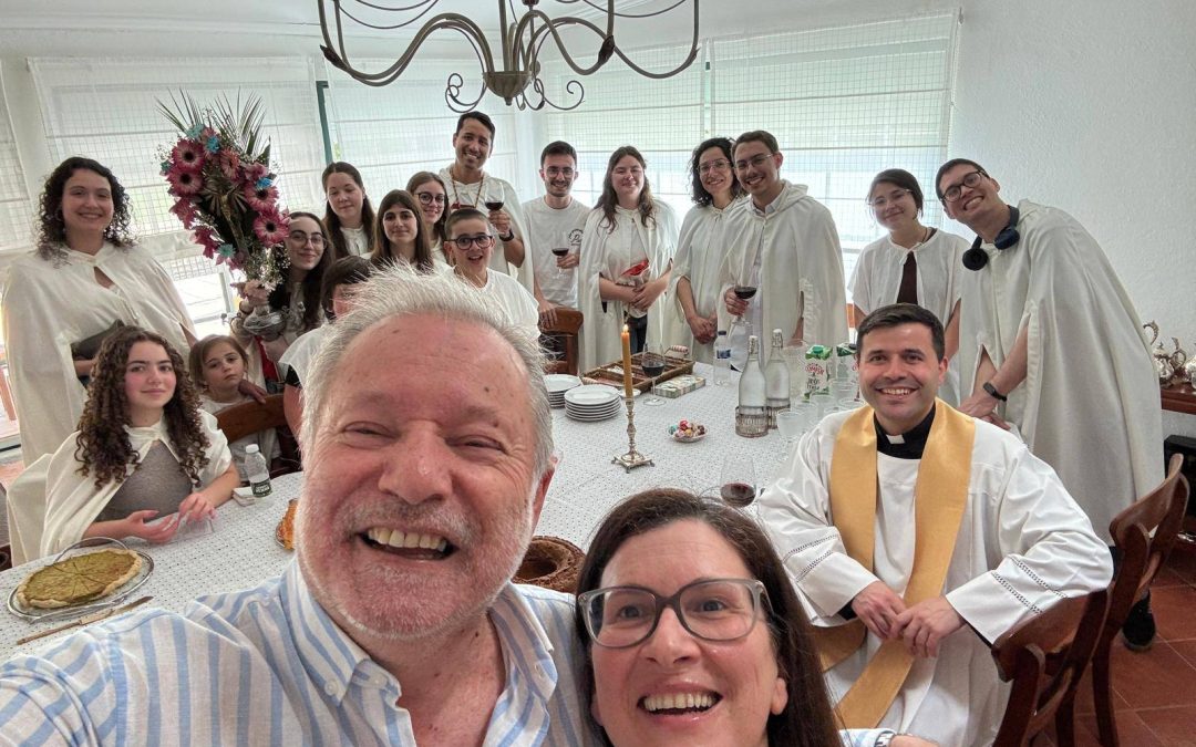 Visita Pascal 2025 realiza-se na Unidade Pastoral de Mora para anunciar a alegria da ressurreição (com fotos)