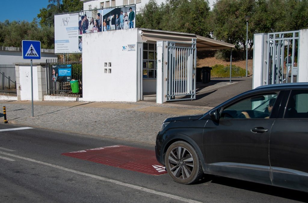 Câmara de Évora introduz novas medidas de mobilidade junto a escolas no início do ano letivo