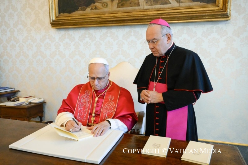 «Dilexi Te»: Primeira exortação de Leão XIV assume legado social de Francisco (com documento)