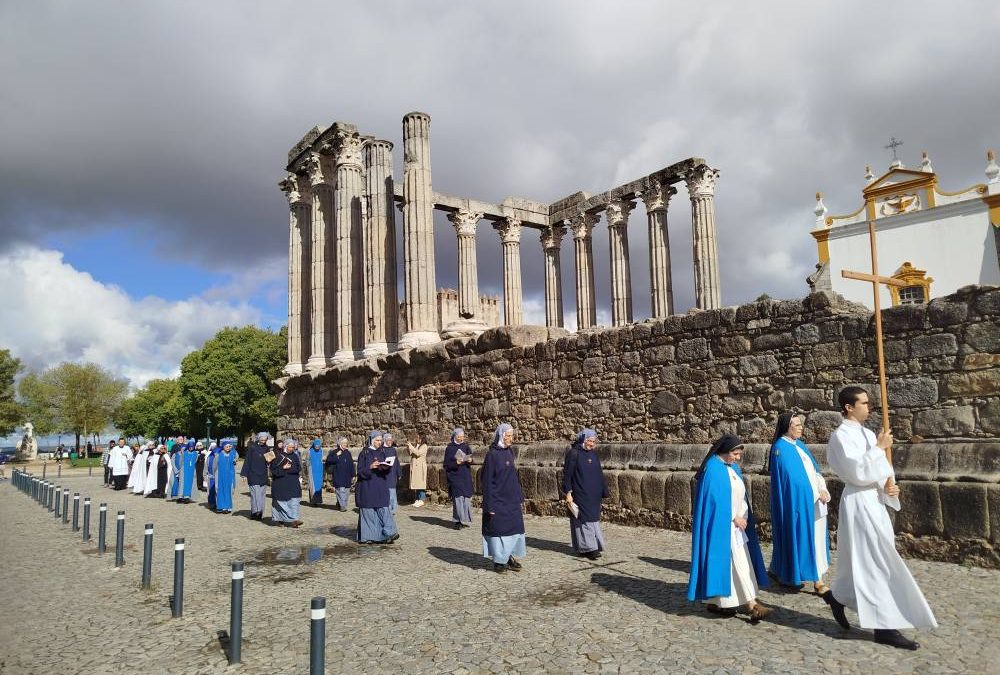Peregrinação Jubilar da Vida Contemplativa à Catedral de Évora. “Uma Arquidiocese com Comunidades Contemplativas como Évora é uma Arquidiocese muito rica nos dons de Deus” – Arcebispo de Évora (com fotos)