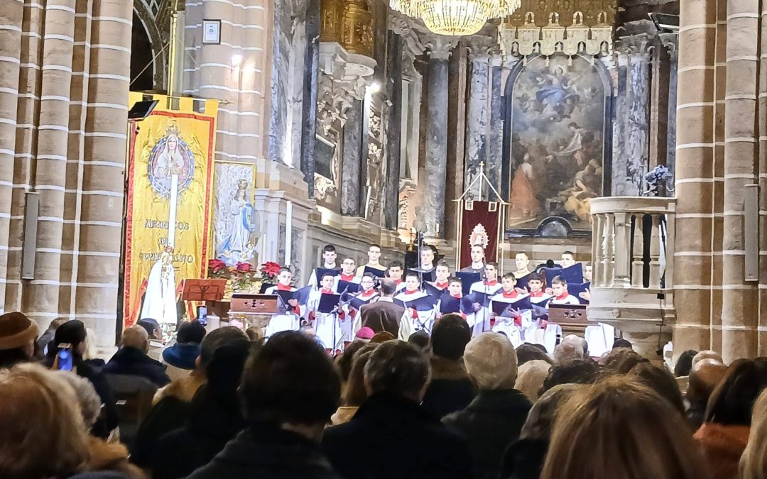 Arautos do Evangelho interpretaram Concerto de Natal na Sé de Évora (com fotos)