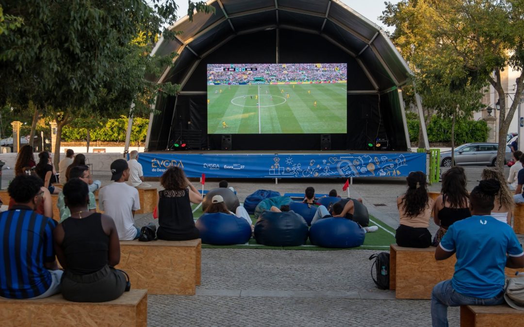 Fan zone reúne adeptos para acompanhar o Mundial em Évora